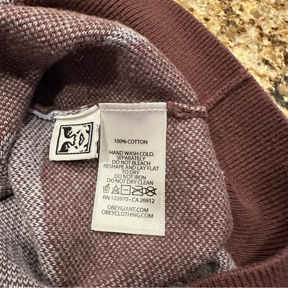 ✨ OBEY Polka Dot Sweater Vest ✨ - Picture 6 of 6